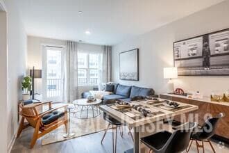 Building Photo - 2000 Schindler Dr