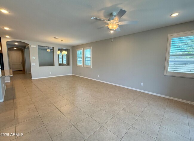 Building Photo - 15170 W Pierce St