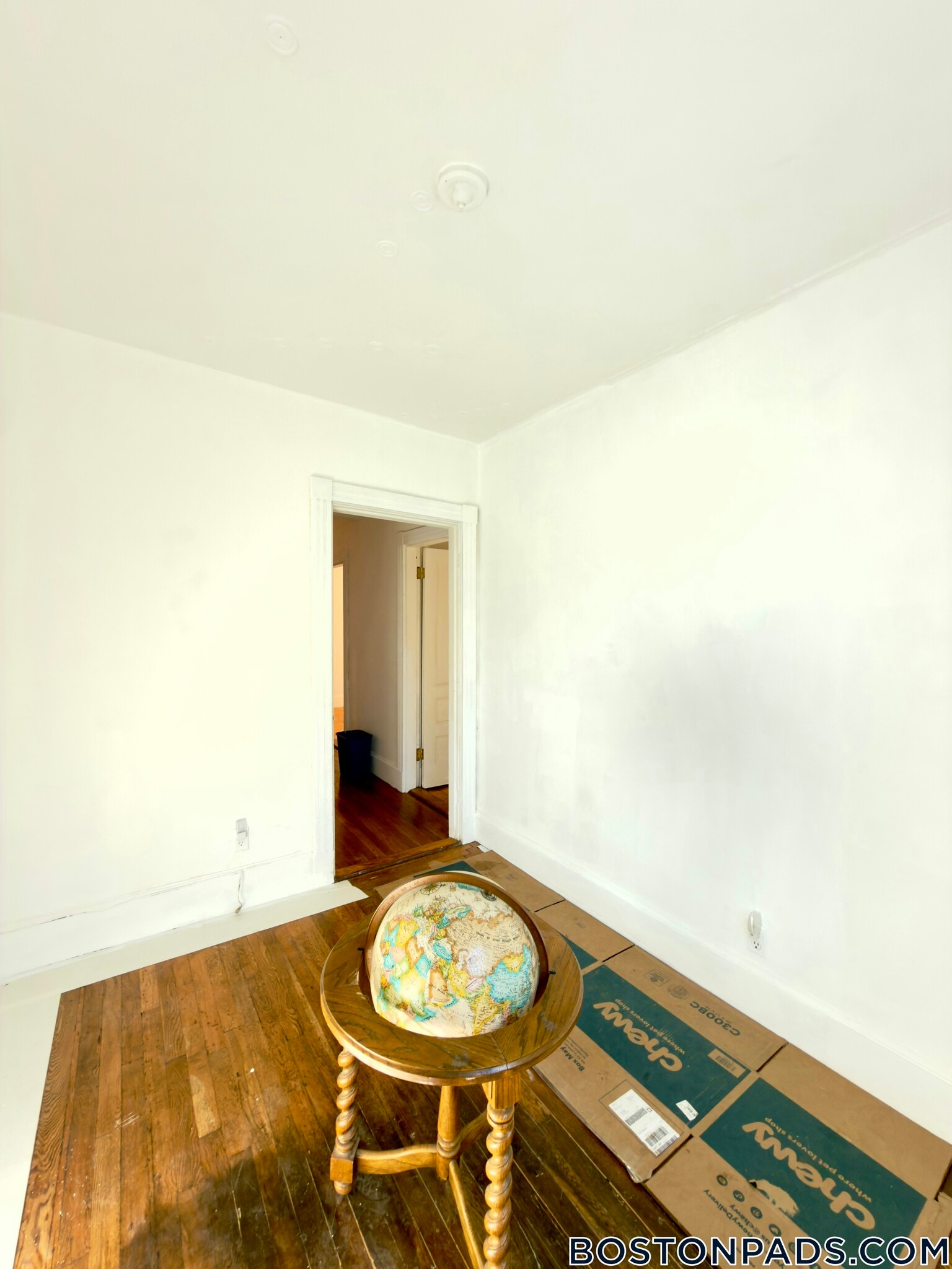 Building Photo - 45 N Beacon St