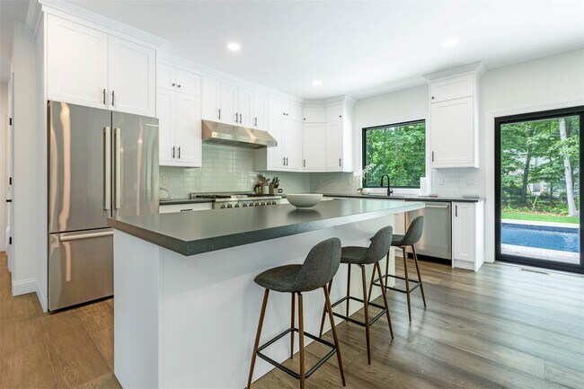 Building Photo - 1745 Stars Rd