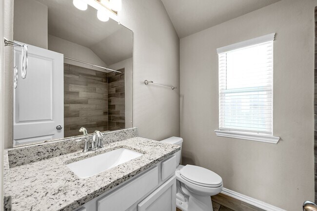 Building Photo - 2372 Old Stone Dr