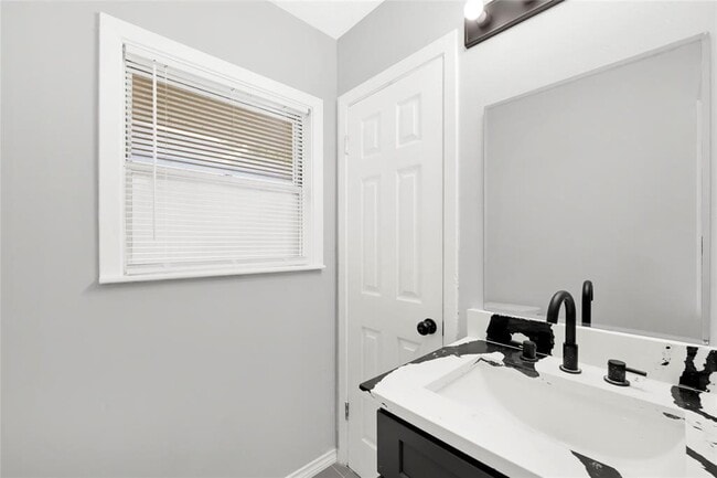 Building Photo - 5538 Berry Creek Dr