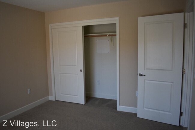 Building Photo - 9405 Avenida Maria