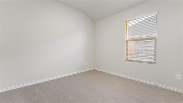 Building Photo - 1008 Chestnut Dr