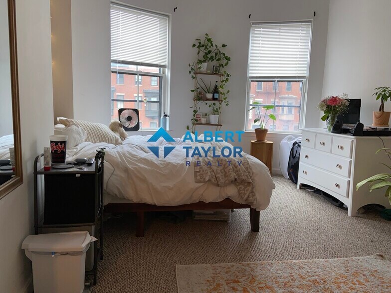 Building Photo - 486 Massachusetts Ave