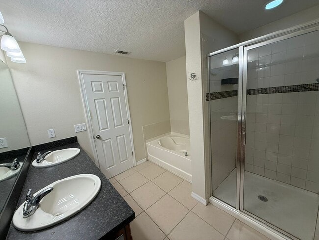 Building Photo - 1753 Fulfillment Dr