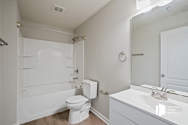 Building Photo - 76087 Long Pond Loop
