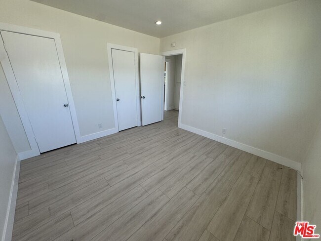 Building Photo - 1963 17th St