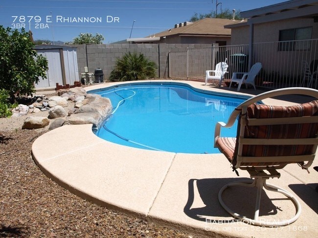 Building Photo - 3 Bedroom Home in Pantano Heights w/ Pool