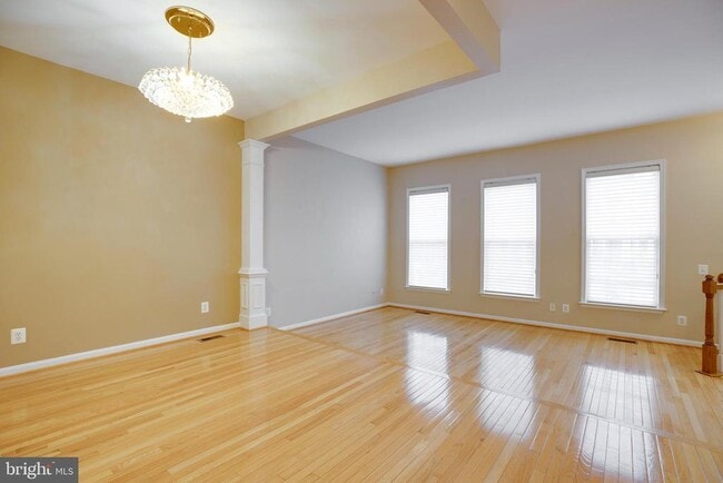 Building Photo - 4609 Fair Valley Dr