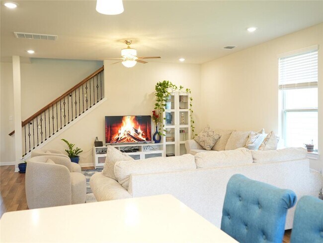 Building Photo - 95 Snowy Plover Ln