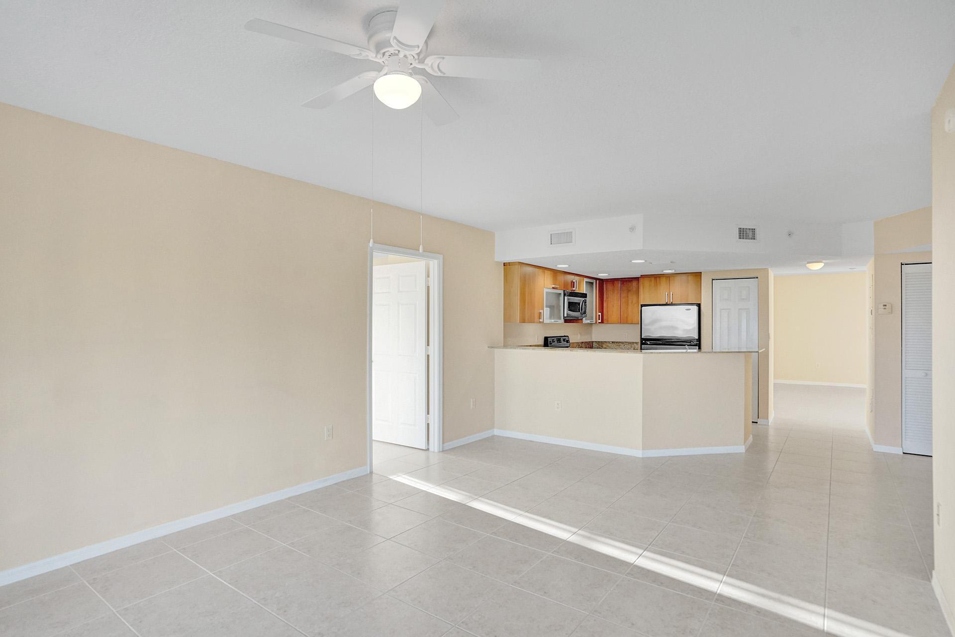 Building Photo - 201 Golden Isles Dr