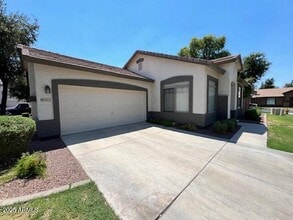Building Photo - 1263 S Emmett Dr