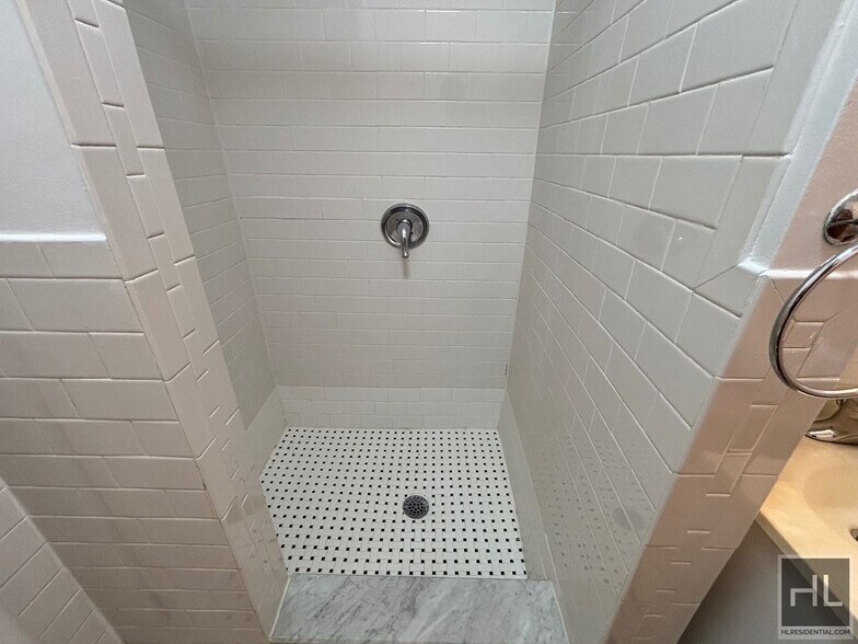 Building Photo - WEST 72 STREET