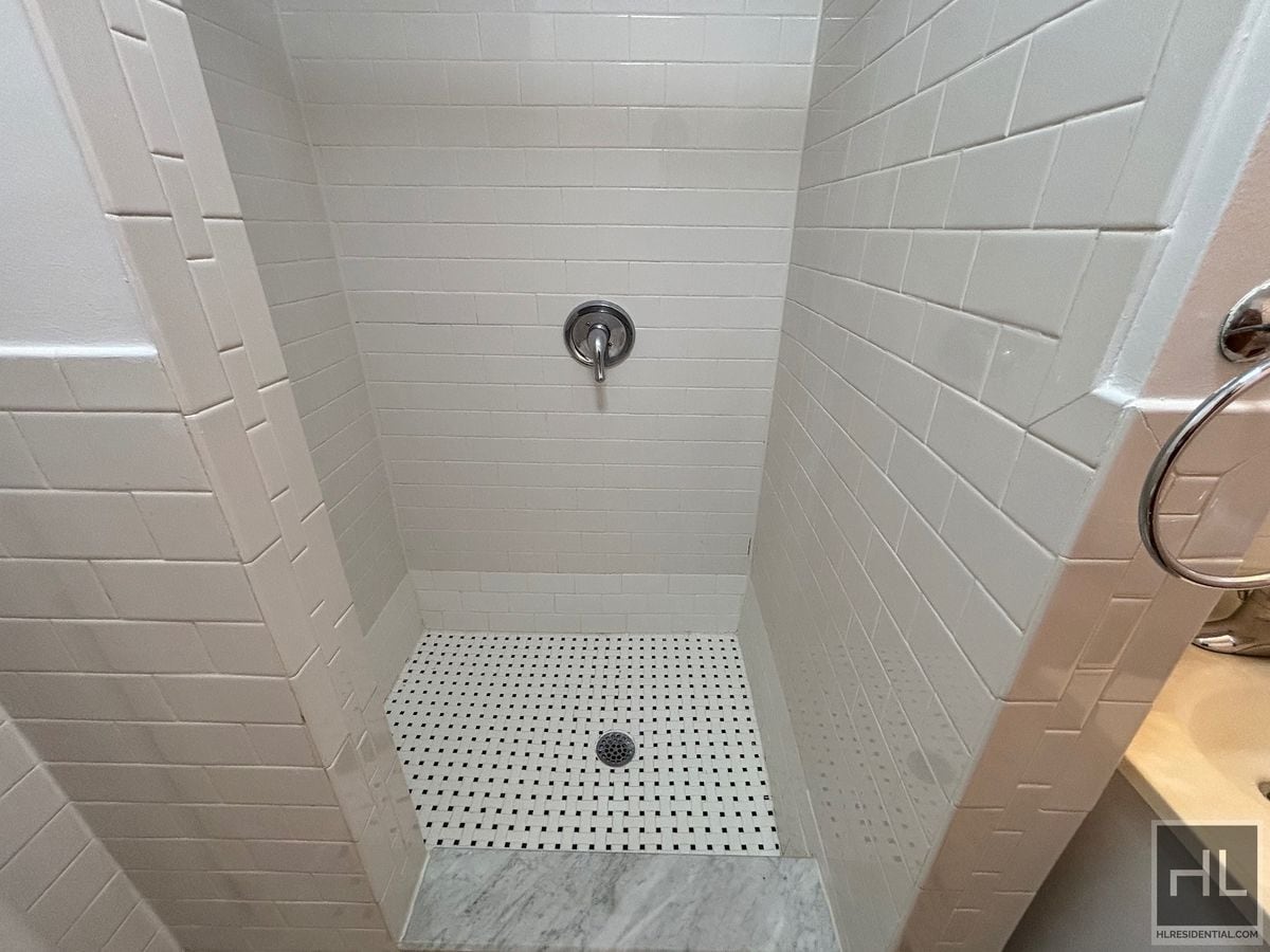 Building Photo - WEST 72 STREET