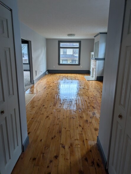 Building Photo - 430 Dawson Ave