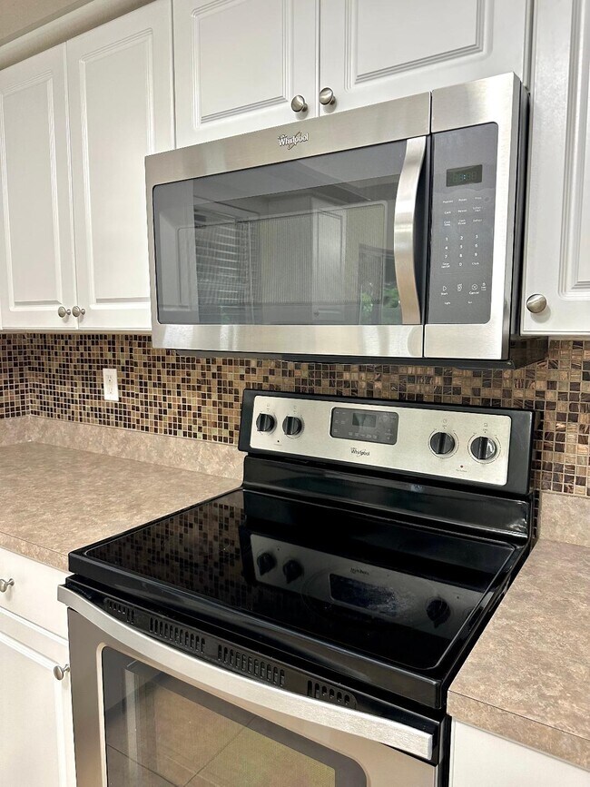 Building Photo - 2931 NW 9th Terrace