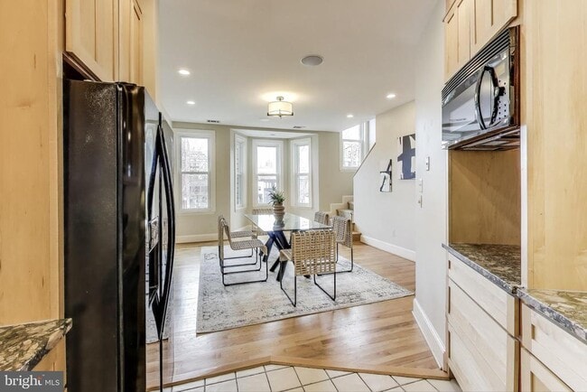 Building Photo - 1324 10th St NW