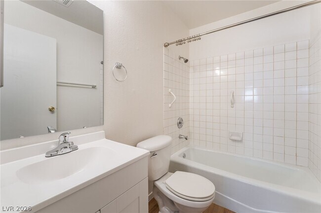 Building Photo - 1611 E Harmon Ave