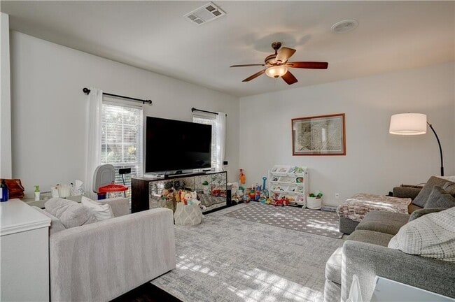 Building Photo - 6630 Hillside Terrace Dr