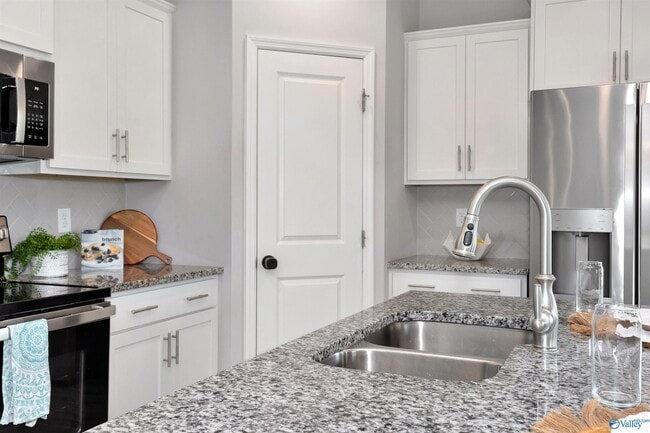 Building Photo - 134 Heritage Lakes Blvd