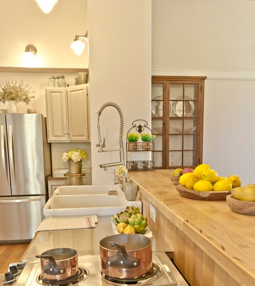 Beautiful kitchen - 6418 Habgood Rd