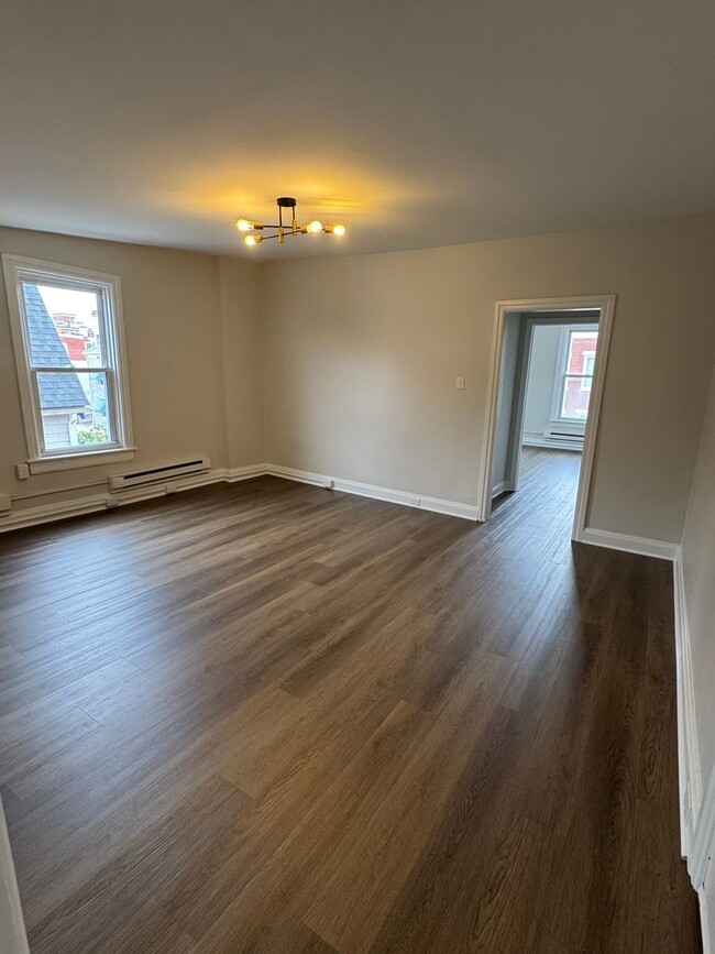 Building Photo - 55 E Antietam St