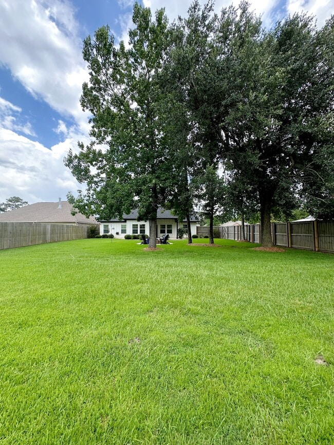 Building Photo - 6715 Reese St