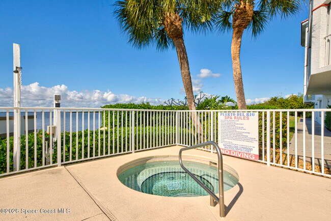 Building Photo - 8903 Laguna Ln