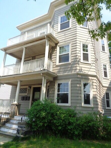 Building Photo - 73 Grove St