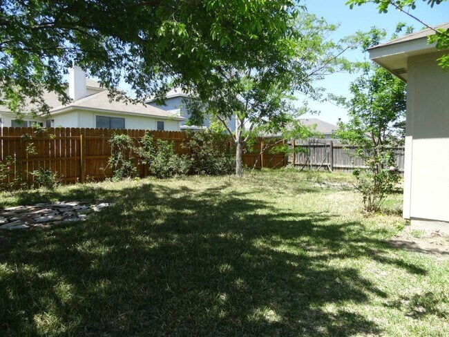 Building Photo - 21000 Godolophin Ct