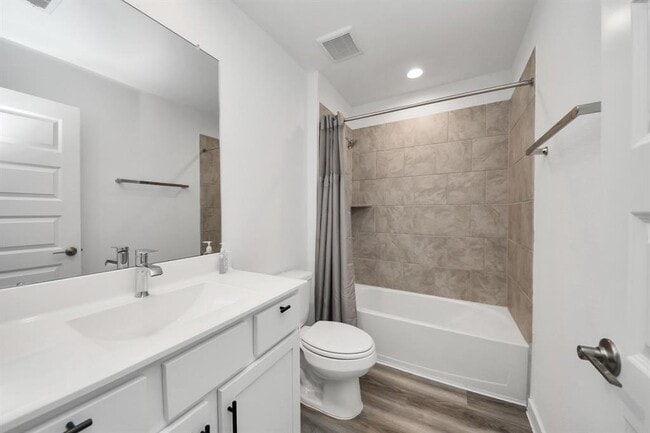 Building Photo - 31515 Avebury Lake Ln