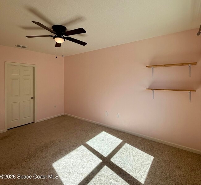 Building Photo - 282 Heritage St SW