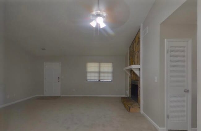 Building Photo - Special Home In Cedar Brook Dr SE!!!