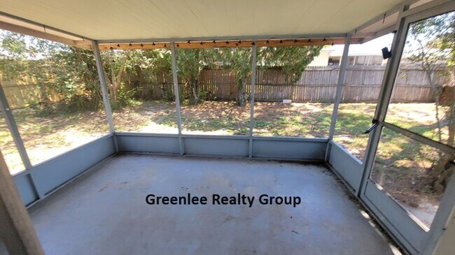 Building Photo - Cozy 2 Bed/1Bath Home in New Port Richey