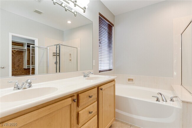 Building Photo - 1221 Sonatina Dr