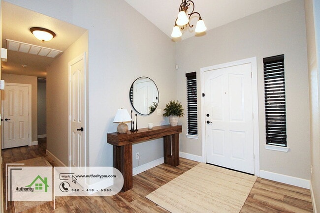 Building Photo - 11540 Vista Del Rio