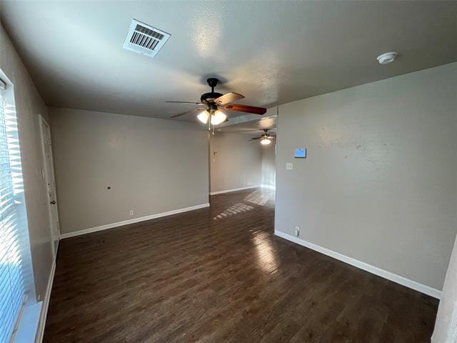 Building Photo - 712 SW Sunnybrook Dr