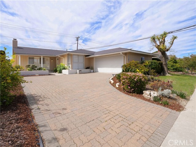 Primary Photo - 27665 Longhill Dr