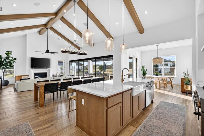 Building Photo - 404 Prairie Clover Dr