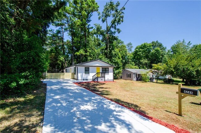 Primary Photo - 4244 Lindsey Dr