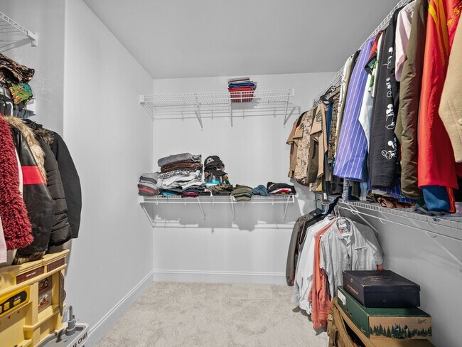 Building Photo - 516 Poults Dr