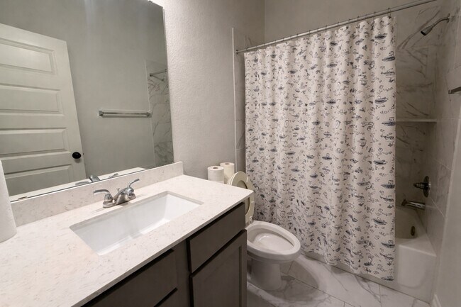 Building Photo - 12807 Spiegel St