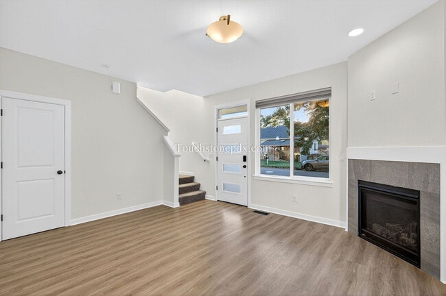 Building Photo - 13838 SE Knight St