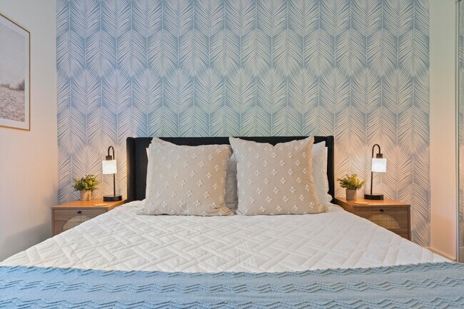 Building Photo - 721 Dobbins St