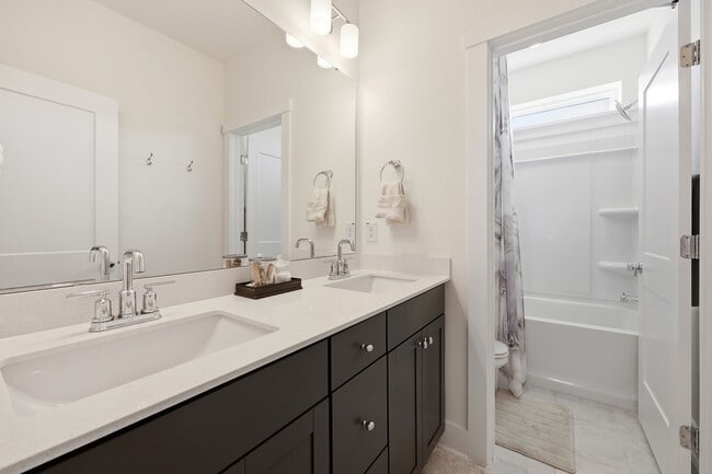 Building Photo - 1112 Basalt Ct