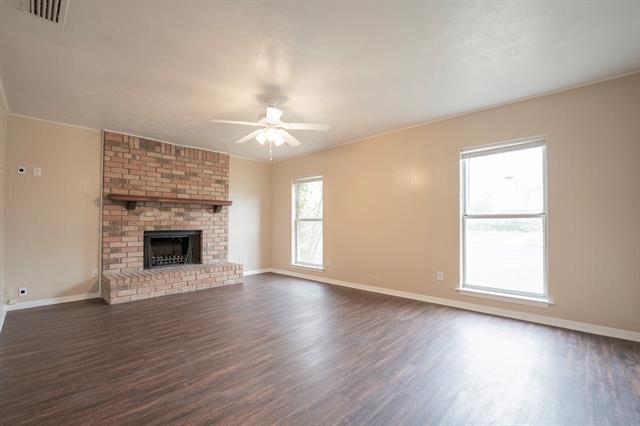 Building Photo - 710 Pyramid Dr