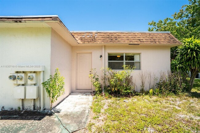 Building Photo - 3645 SW Natura Ave