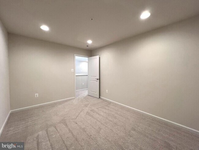 Building Photo - 2634 Dragon Fly Way