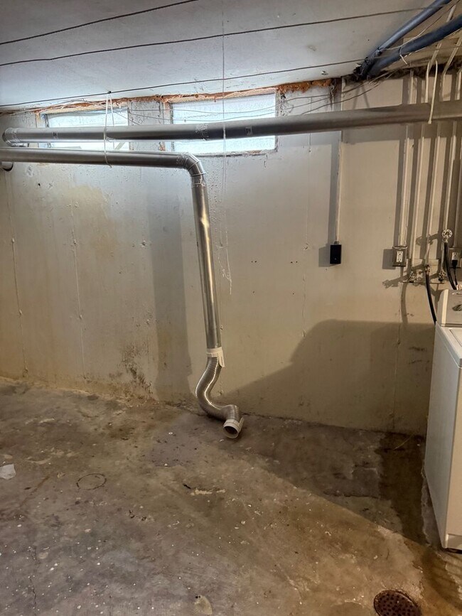 Building Photo - Grants Farm Condo!